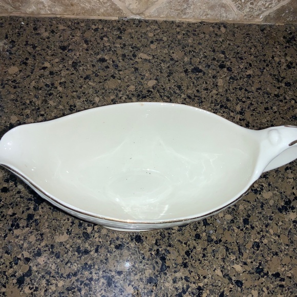 Homer Laughlin Eggshell Georgian Greenbriar Gravy Boat pour spout china 50 N 5 - Picture 5 of 6